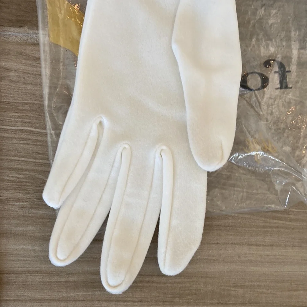 Vintage Fownes 6 opera length gloves